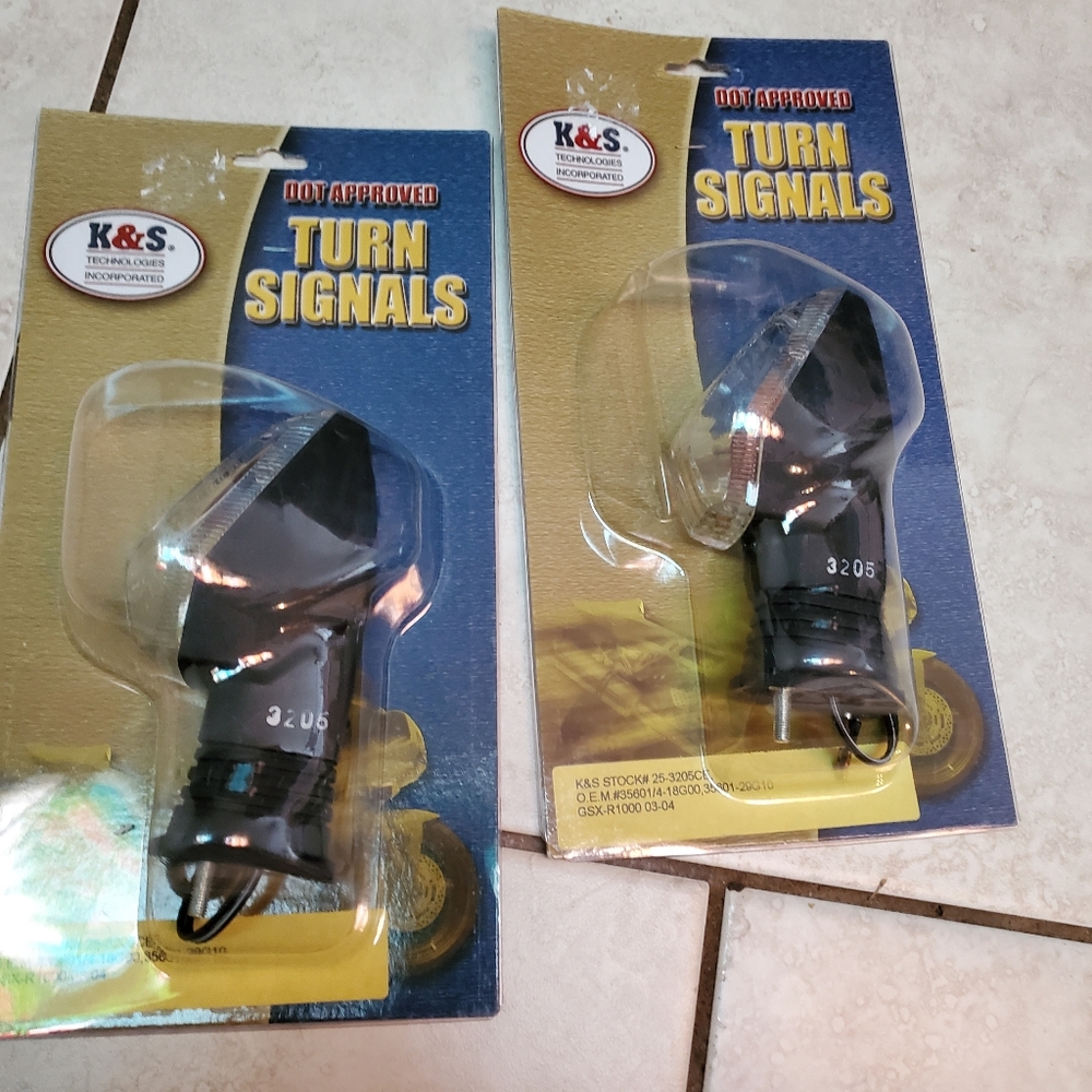 Nwot Set Of Two K&S Dot Approved Turn Signal
